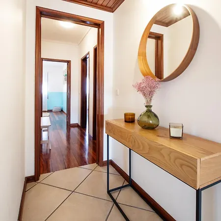 Daire Cozy Traveller & Garage *